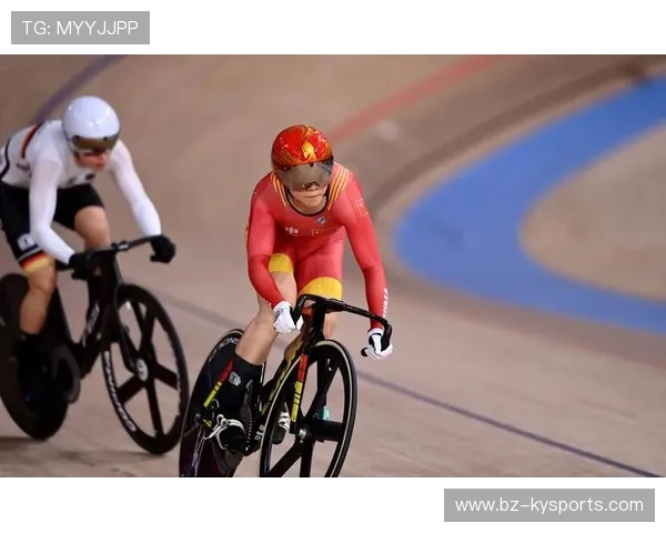 德国女子场地自行车选手在竞速赛中获得第七名，德国场地自行车运动员